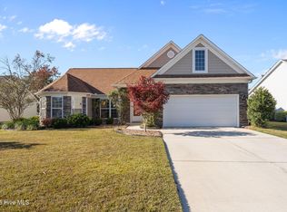210 Heartwood Dr, Hampstead, NC 28443