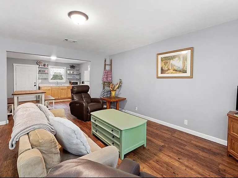 57 Drowsy Ln — Photo 3