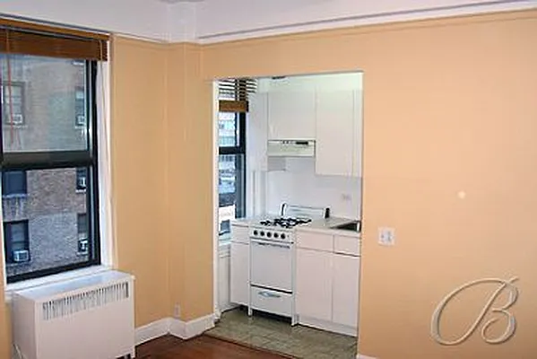 Sold by Bellmarc Realty | media 10