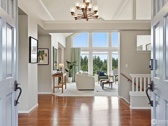4th image of 11924 59th Avenue W