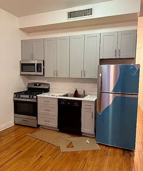 21 Maiden Ln #3B — Photo 13
