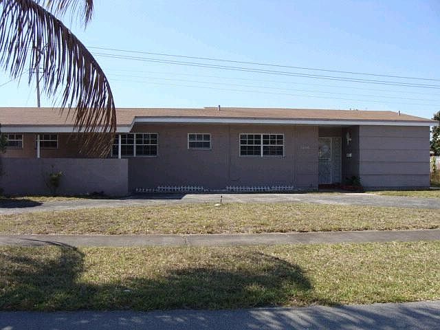 1st image of 1250 NW 179th Ter