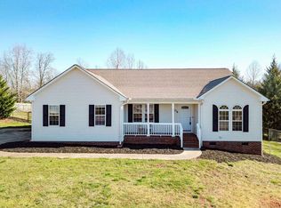 206 Cooleys Crest Ln, Inman, SC 29349