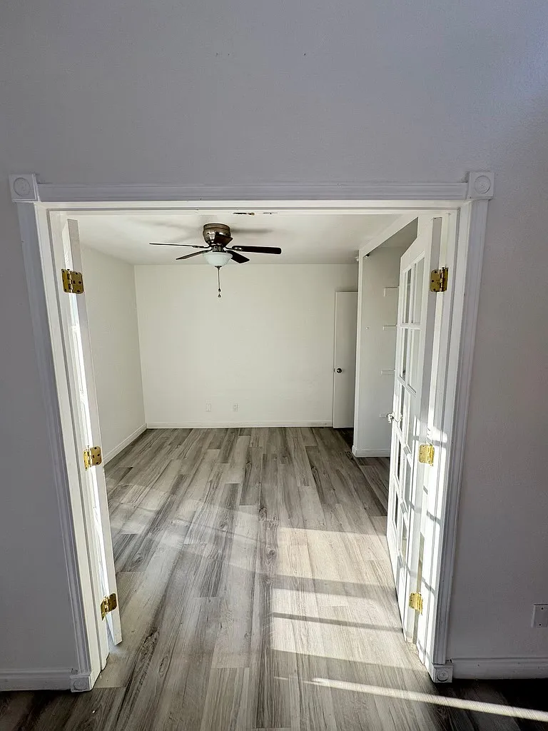 3550 Ruffin Rd — Photo 4
