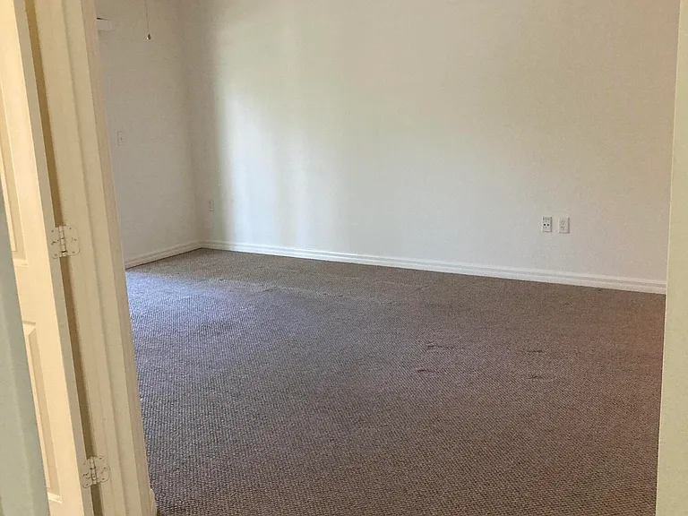 3018 Alcazar Pl #103 — Photo 44