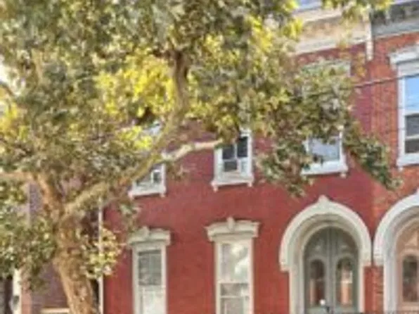 150 W Louther St