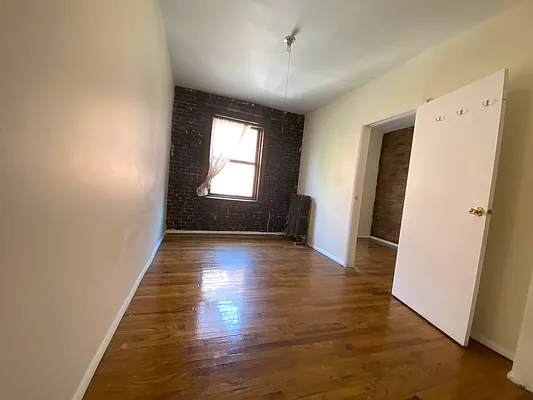 Rented by Best Apartments North Inc | media 70