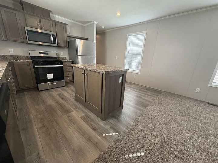38000 Le Chateau Blvd #524 — Photo 8