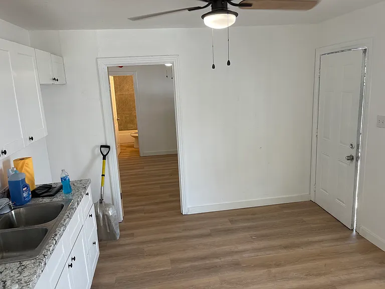 213 N Bermuda St #1 — Photo 2