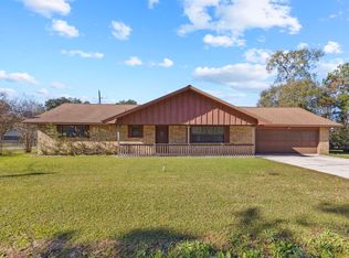 2818 Briggs Dr, Orange, TX 77630