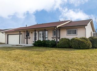 1102 Lovell Ct, Elk Grove Village, IL 60007