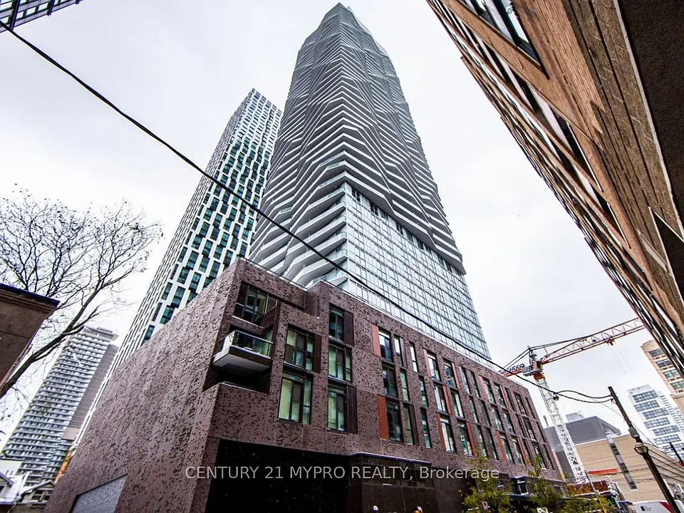 100 Dalhousie St #3704
