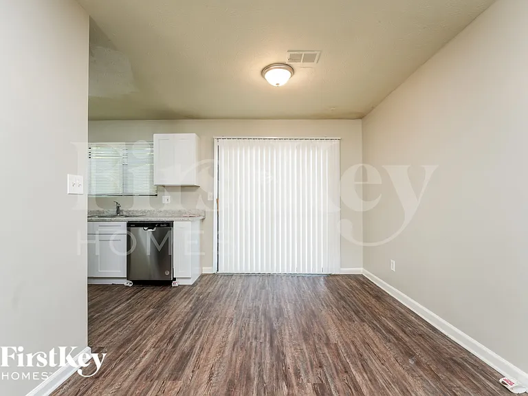 5534 Petite Ct — Photo 4