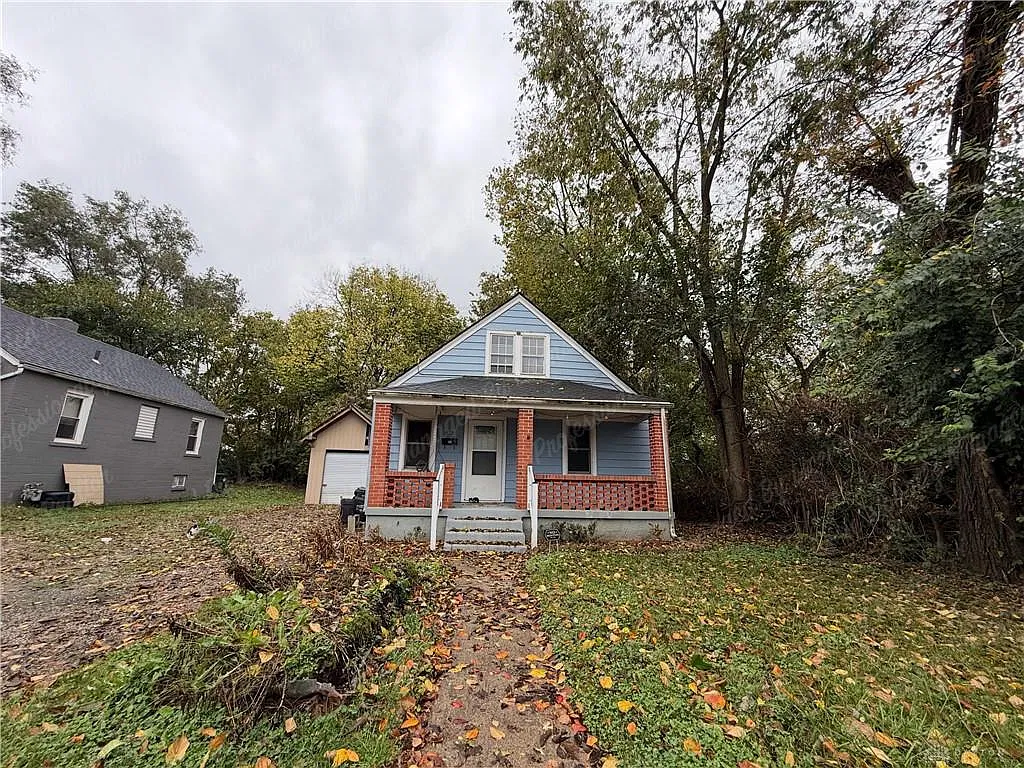 3 bed, 2.0 bath, 1008 sqft, $1,175 — Photo 2