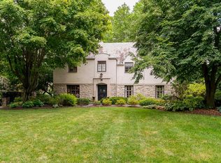 102 Ashbourne Rd, Columbus, OH 43209