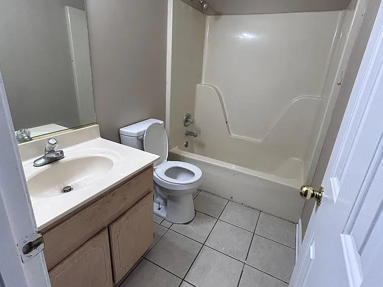 1602 Golf Course Dr — Photo 6