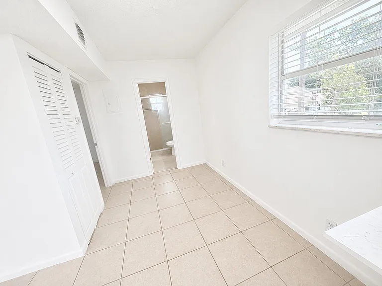 2521 Pierce St #10 — Photo 5