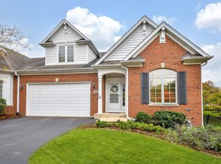 325 Delnor Glen Dr #325, Saint Charles, IL 60174