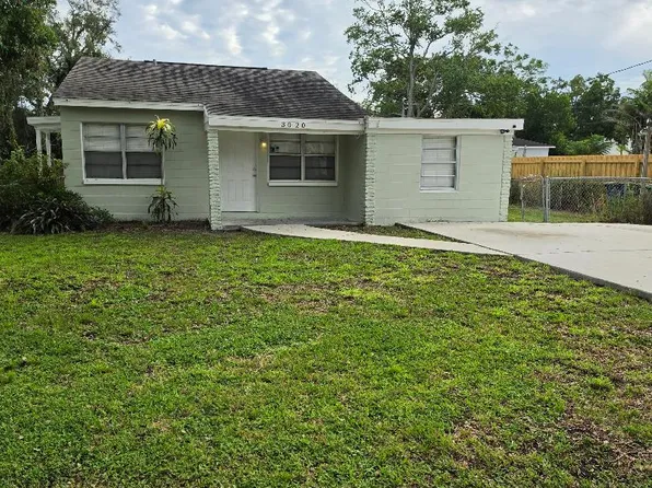 3020 W Van Buren Dr, Tampa, FL 33611