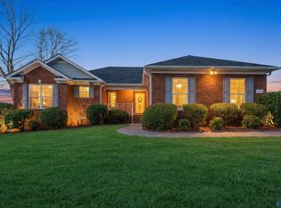 104 Hickory Glen Cir, Huntsville, AL 35811