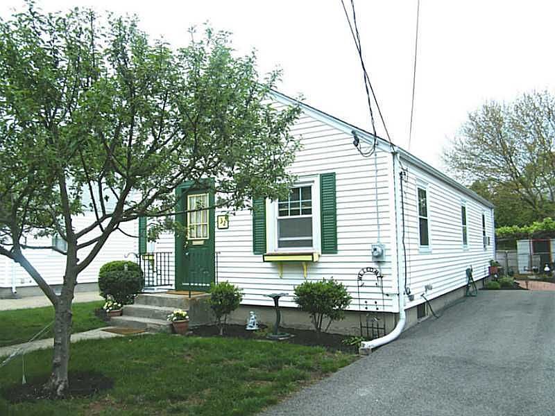 2nd image of 32 Williston Way
