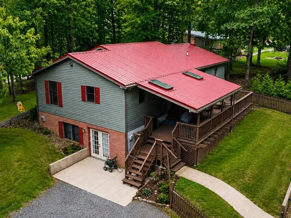 (undisclosed Address), Hesston, PA 16647