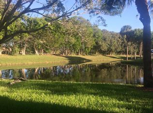 309 Lakeview Dr APT 104, Weston, FL 33326