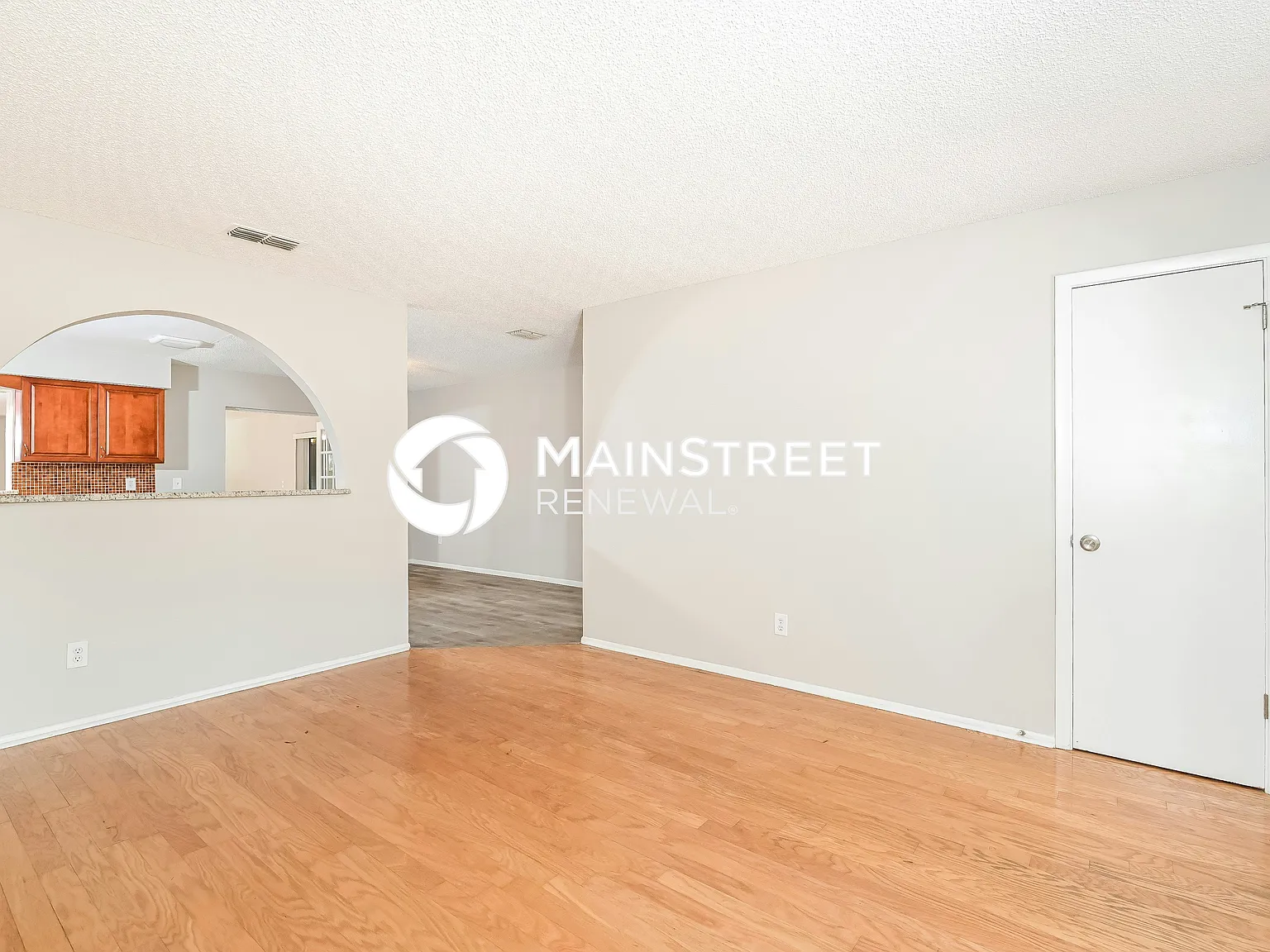 436 Pomona Dr — Photo 4