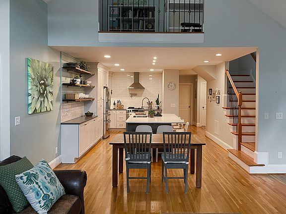 4th image of 517 Magnolia Ave