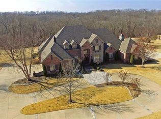 11079 Timarron Dr, Bentonville, AR 72712