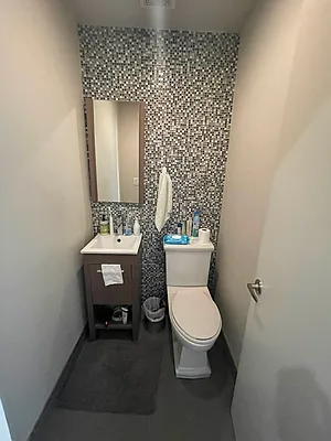 Rented by Delmark Realty LLC | media 38