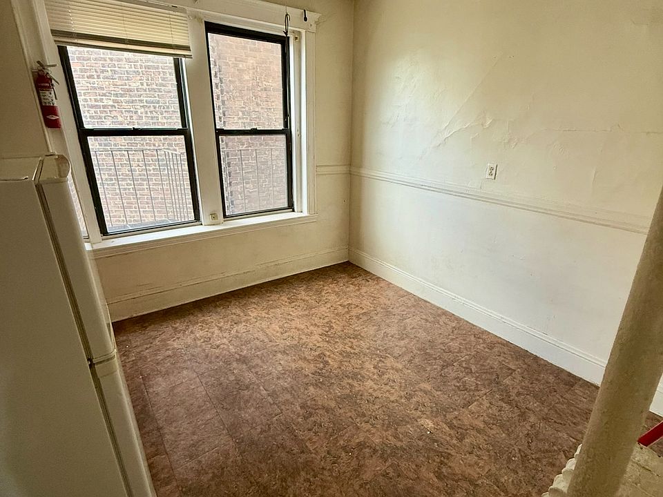 2nd image of 519 Park Dr APT 6B