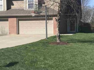 909 Deer Ridge Ct, Baldwin City, KS 66006