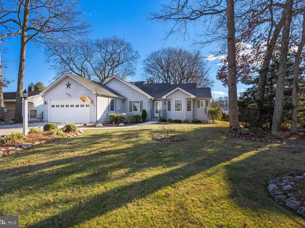 104 3rd Ave, Tuckerton, NJ 08087