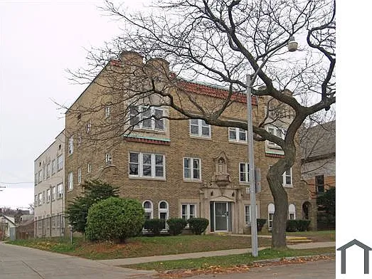 3056 N Palmer St — Photo 6