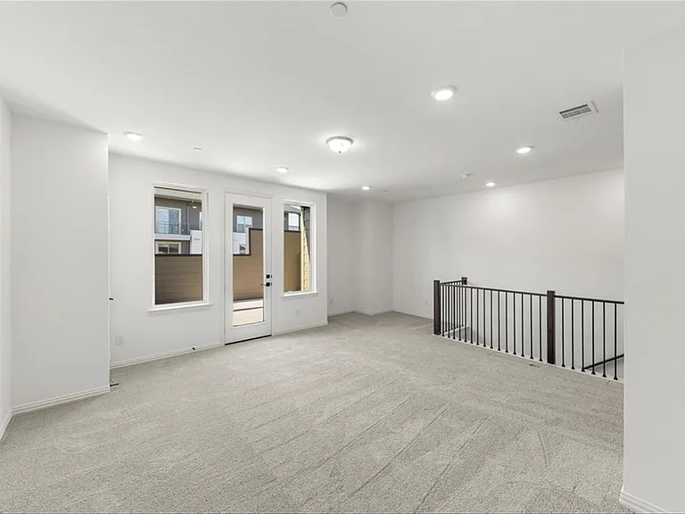 1279 Doris May Dr — Photo 25