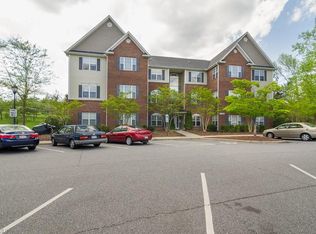 6901-301 Hanesbrook Cir, Clemmons, NC 27012