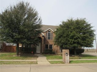 5001 Charisma Dr, Midlothian, TX 76065