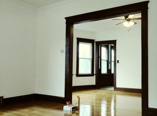 11 Holbrook Pl, Ansonia, CT 06401