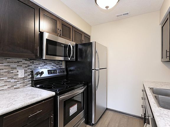 2nd image of 4422 S 48th St