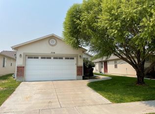 739 N Fox Hollow Dr, North Salt Lake, UT 84054