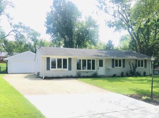 133 Westover Ln, Schaumburg, IL 60193