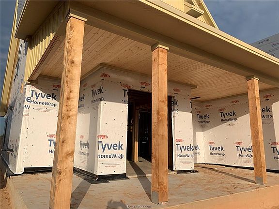 3rd image of 4723 Pearl River Ct