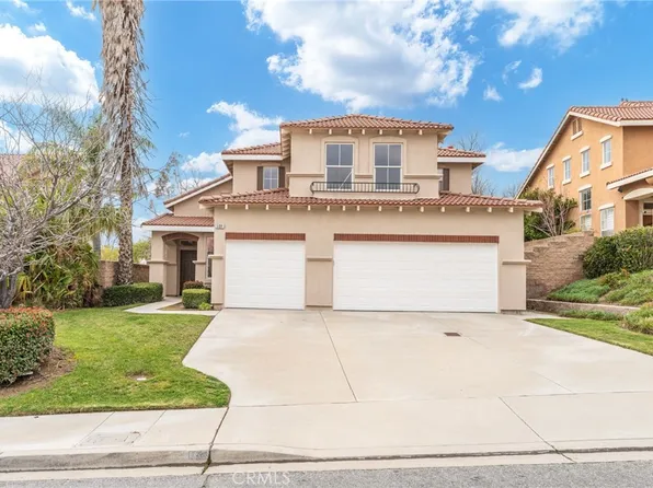 5104 Saint Albert Dr, Fontana, CA 92336