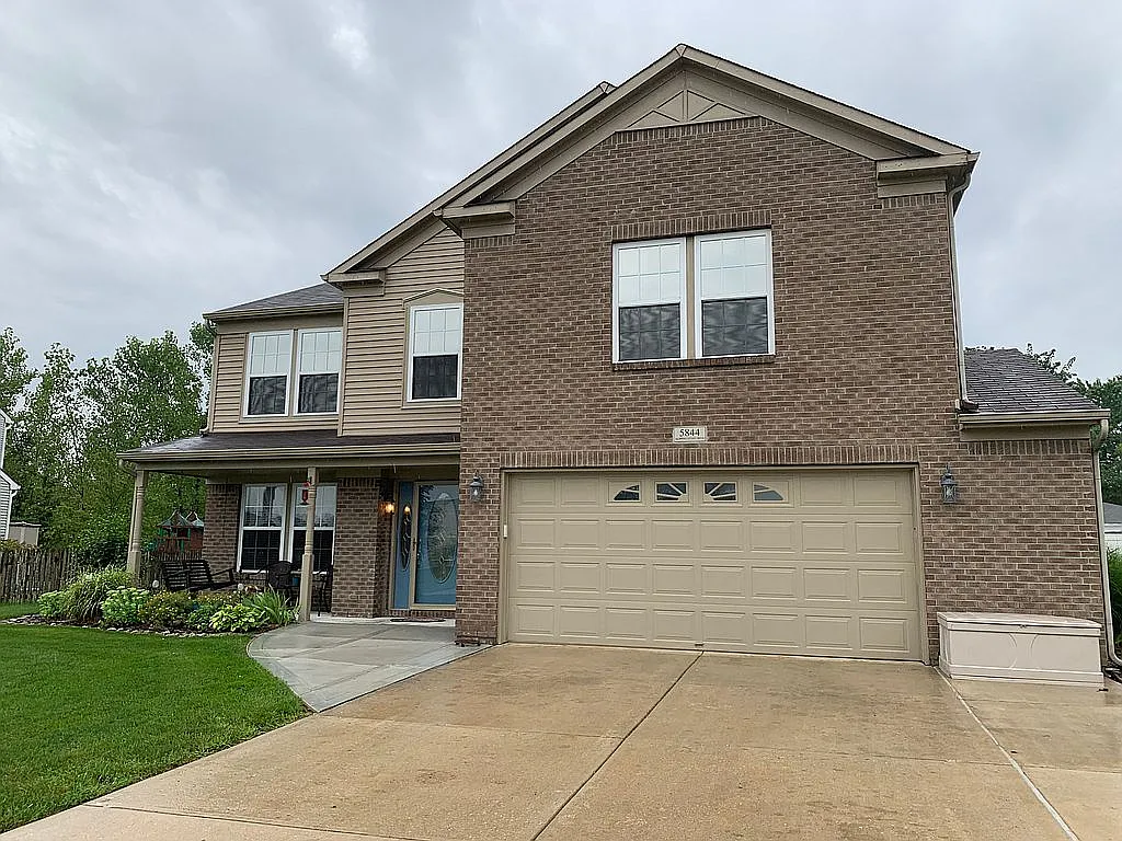 5844 Skipping Stone Dr photo 1