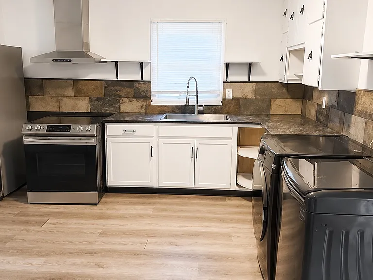 1775 Denton St #1 — Photo 2