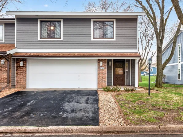 9367 Nesbitt Rd, Bloomington, MN 55437