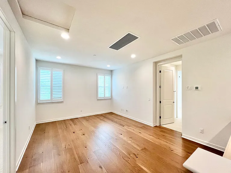 495 Village Greens Way — Photo 7