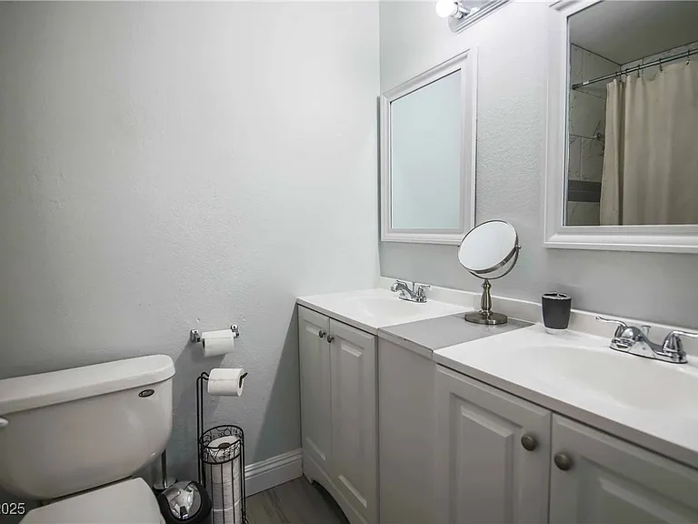 7399 Topeka Dr — Photo 15