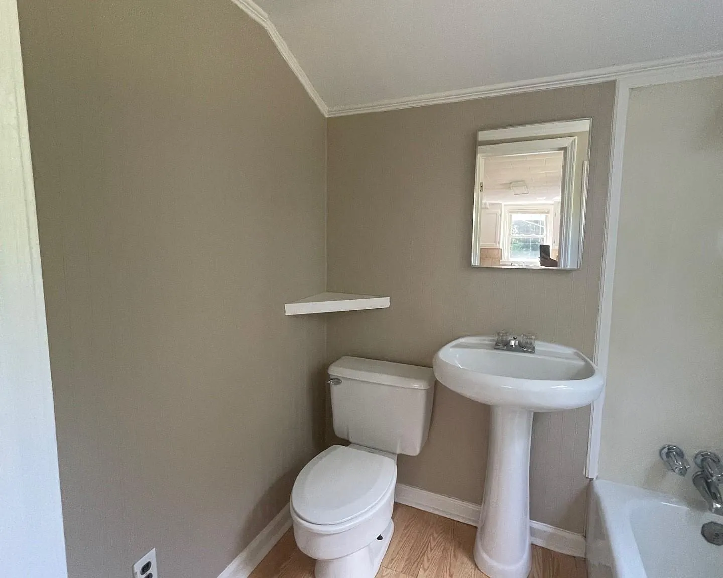 Studio, 500 sqft, $850 — Photo 3